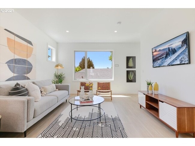 Photo - 3958 SE Gladstone St