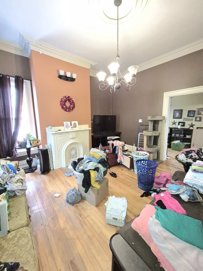 Photo - For Rent — Spacious 3-Bedroom | 1 Bathroom House | Available January 1st!