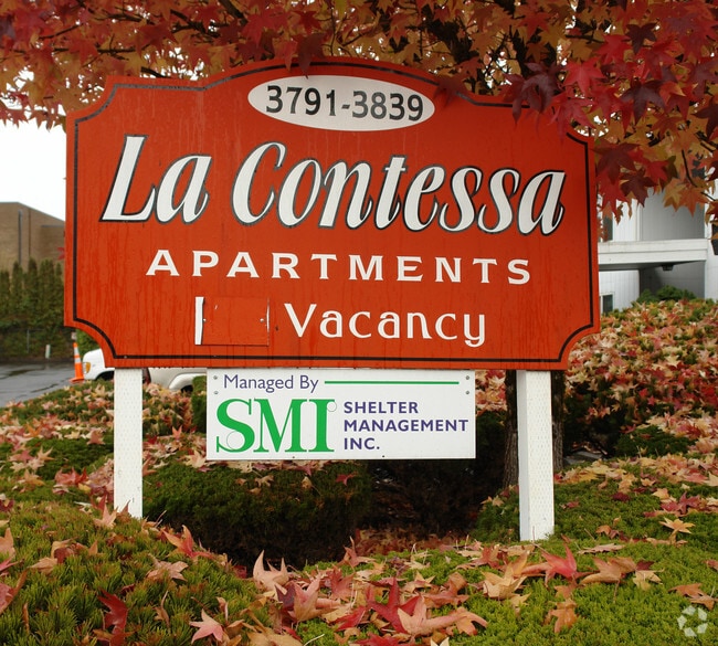 051-La Contessa
