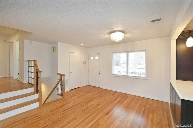 Photo - 6 Patricia St