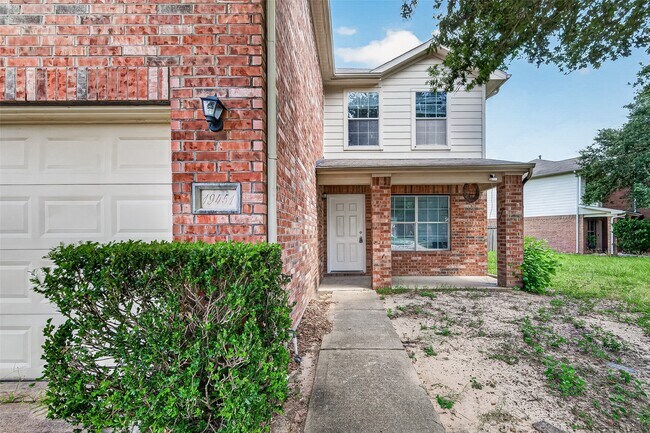 Photo - 19451 Nasworthy Dr