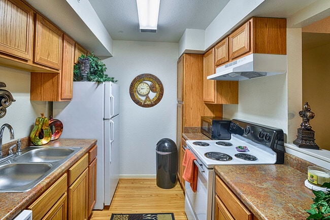 Woodcreek Village Apartments