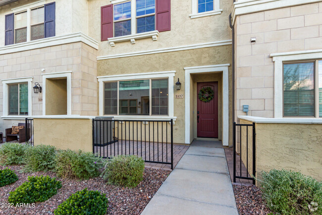 Building Photo - 2661 S Sulley Dr Rental