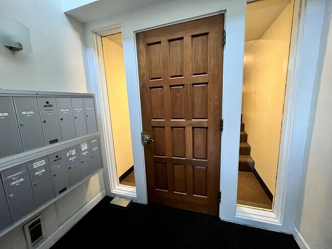 9 Louisburg Square Unit 1
