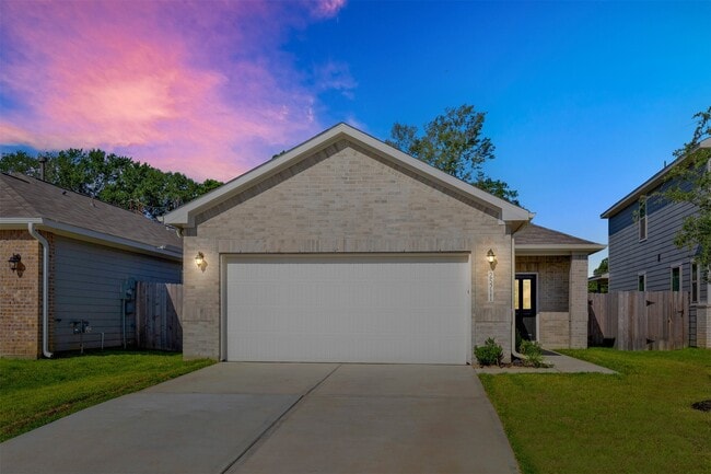 Photo - 25711 Hickory Pecan Trl Casa