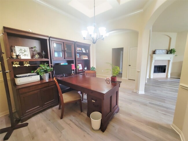 Photo - 142 Round Lake Dr