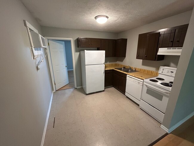 Photo - 5150 Linbar Dr