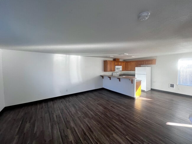 Photo - 1131 2nd St NW