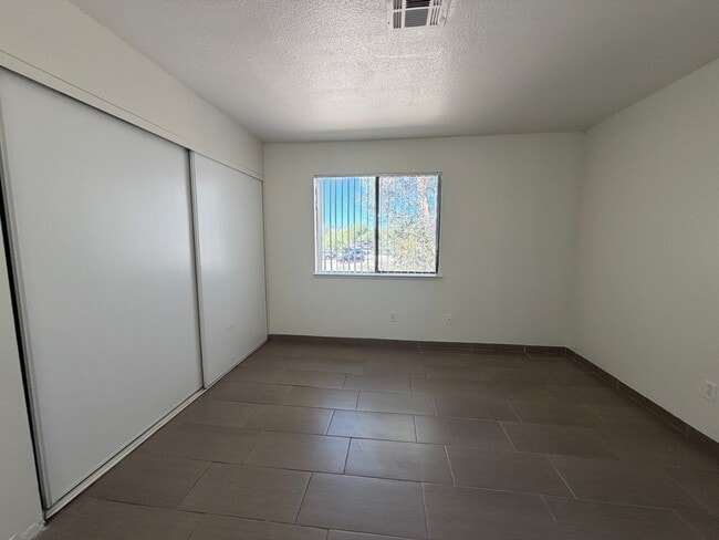 3704 Scuba Cir Unit 4
