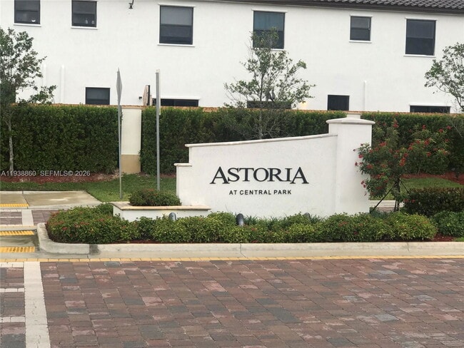 Photo - 8807 NW 103rd Ave