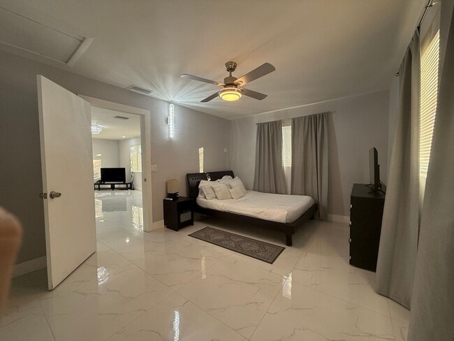 Photo - Single Family Home in Non HOA East Boca Raton