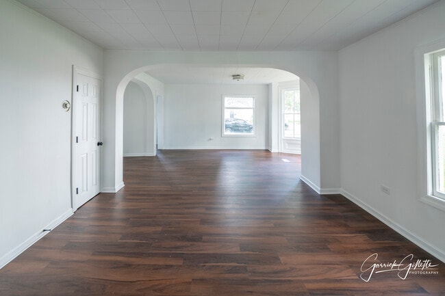 Photo - 213 N Main St