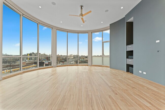 Photo - 2408 W Rice St Unit 401