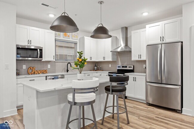 Photo - 727 N Illinois St Unit 204