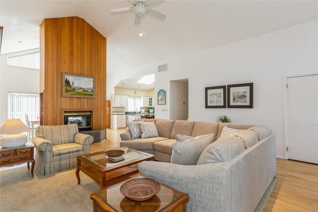 Photo - 7 Clay Pit Rd