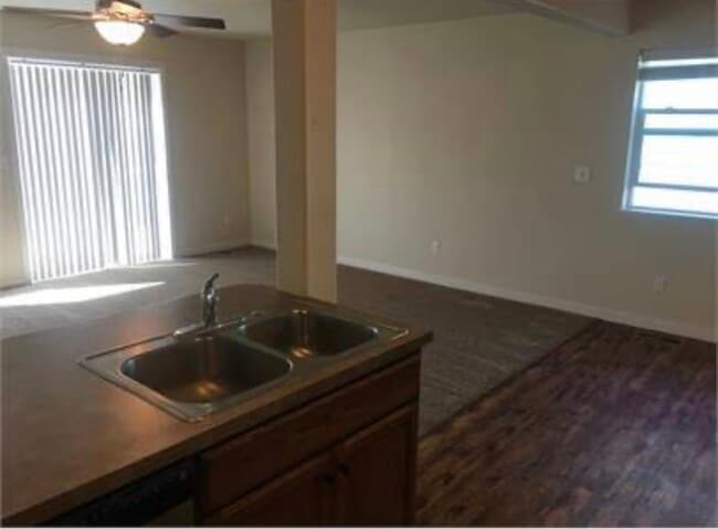 Photo - 1027 Alturas Dr