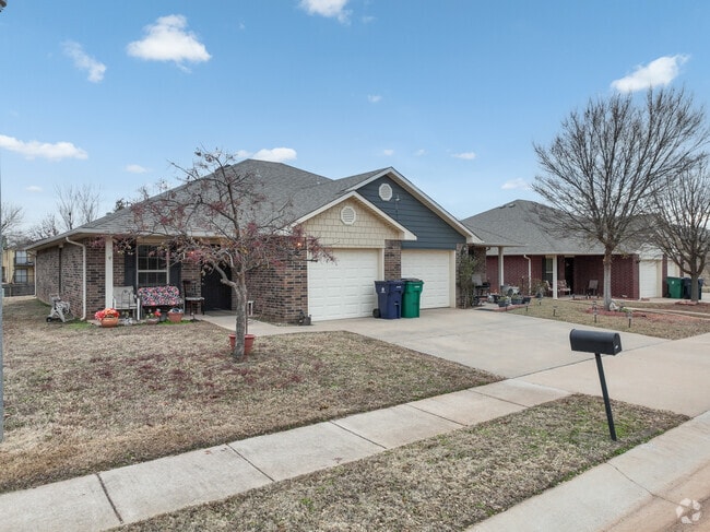 Photo - Cross Creek Landing 62+