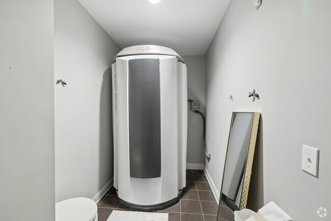 Tanning Salon - The Pavilion at North Grounds