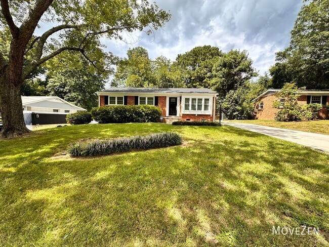 Photo - 2311 Larkspur Dr