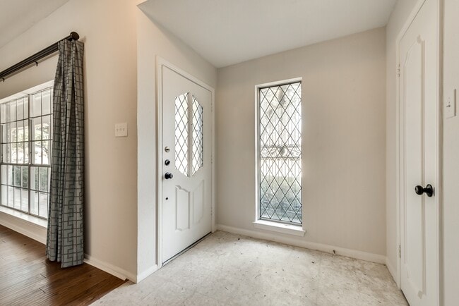 Photo - Overton Park Duplex!