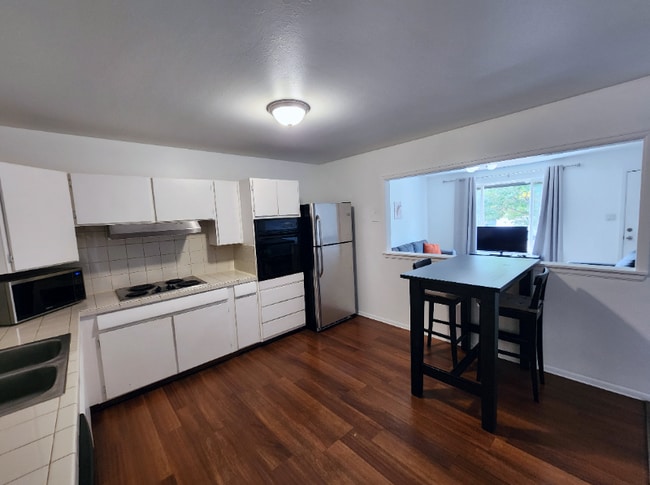 Photo - 7618 Umatilla St