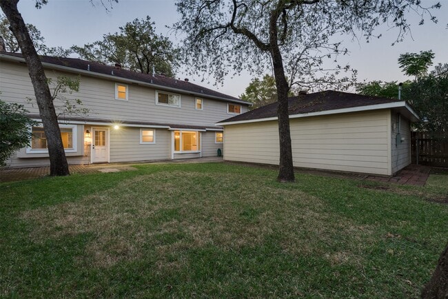 Photo - 15203 Camelback Ct
