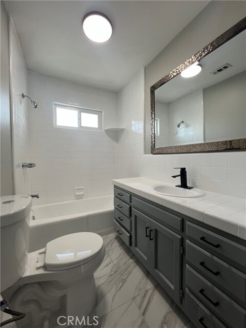 Photo - 5245 Navarro St