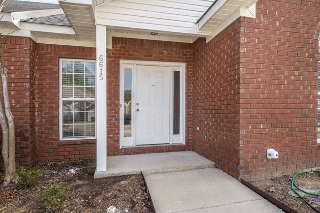 Photo - Charming and Newly Renovated 3 Bedroom 2 Bath Home Available Now!