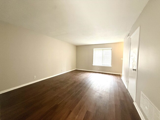 Photo - 6567 Poplar Woods Cir S Unit 5