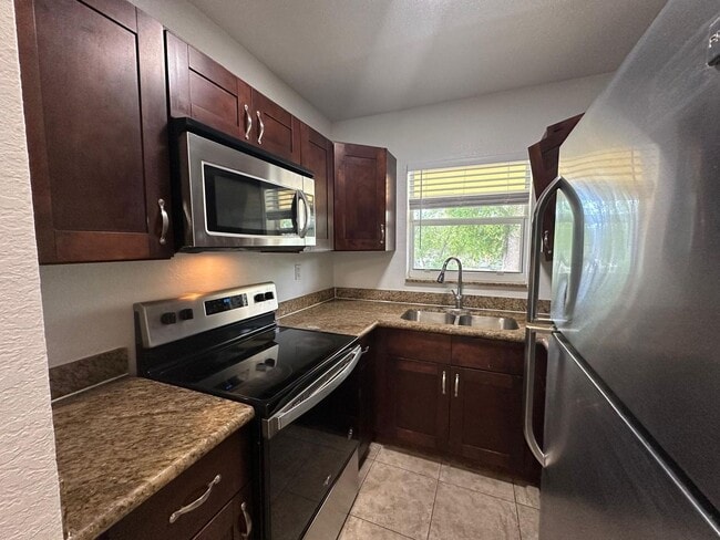 Photo - 2640 Ivy Apartments LLC