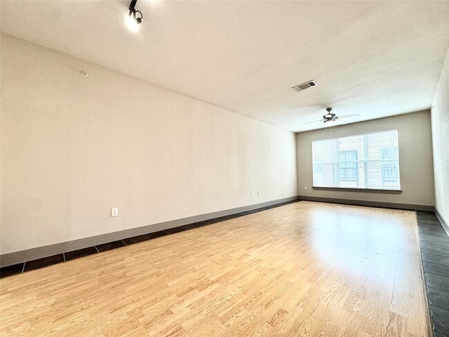 Photo - 3660 Richmond Ave. Unit 329