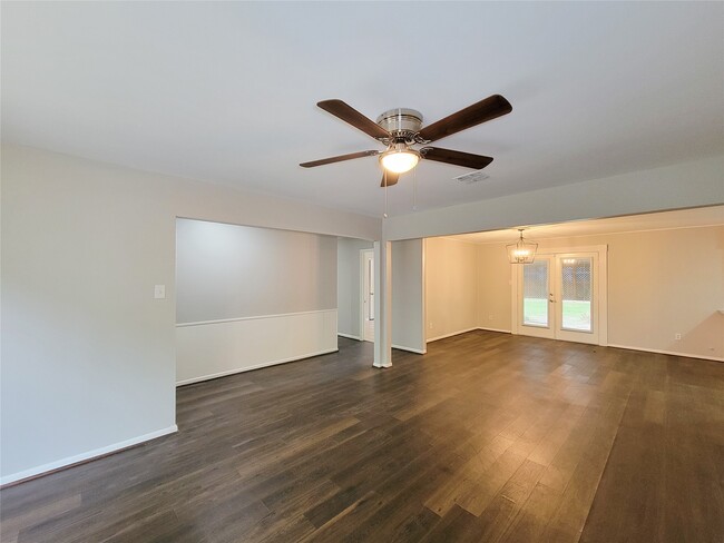 Photo - 1803 Cypress Dr