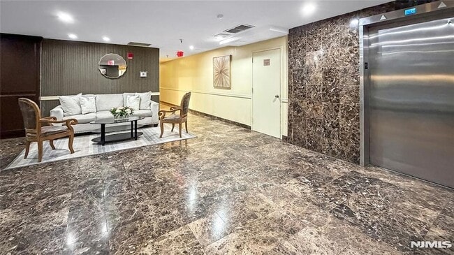 Photo - 326 Prospect Ave Unit 2G