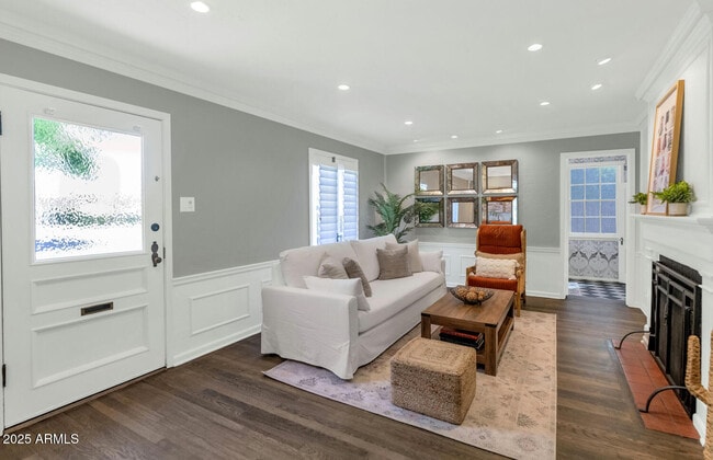 Photo - 329 W Encanto Blvd