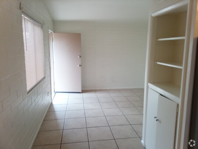 Building Photo - 2102 S Granada Dr Unit 1 Rental