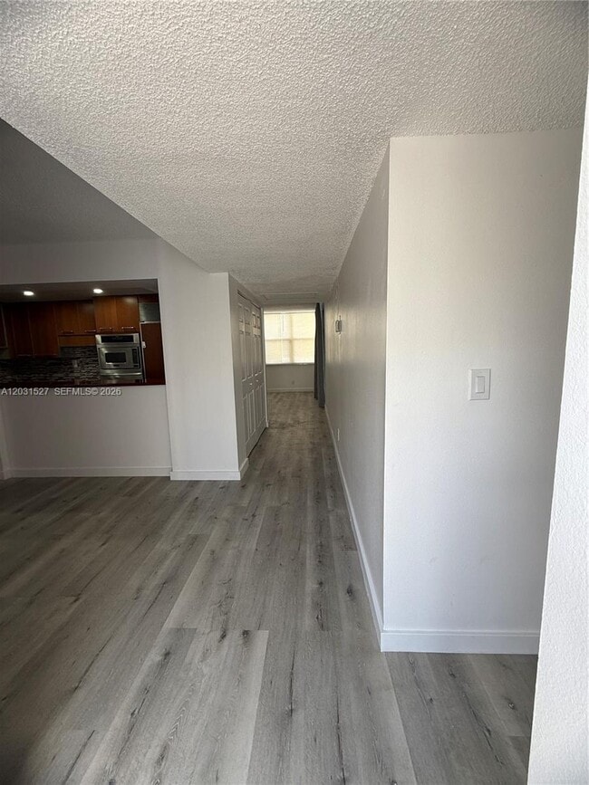 Photo - 20200 W Country Club Dr Unit PH14