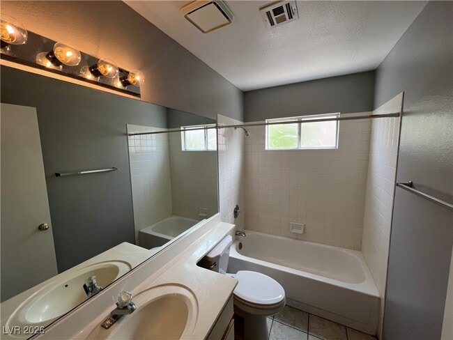 Photo - 1718 Comstock Dr