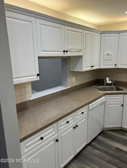 Photo - 254 Bromley Pl
