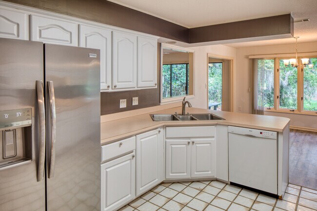 19 Romerly Rd