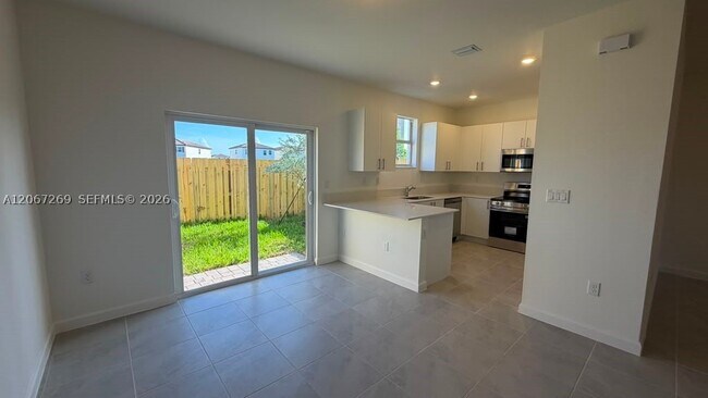 Photo - 2537 SE 25th Ct