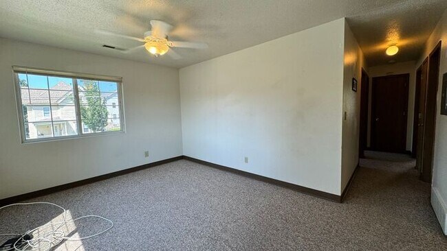 Photo - $1,350 | 3 Bedroom, 1 Bathroom Apartment |...