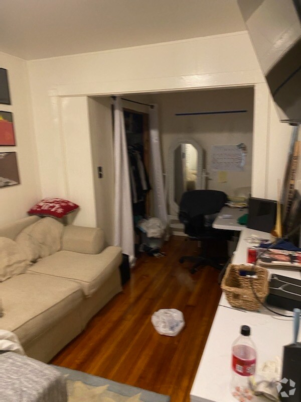 Building Photo - 222 Cambridge St Unit #2 Rental