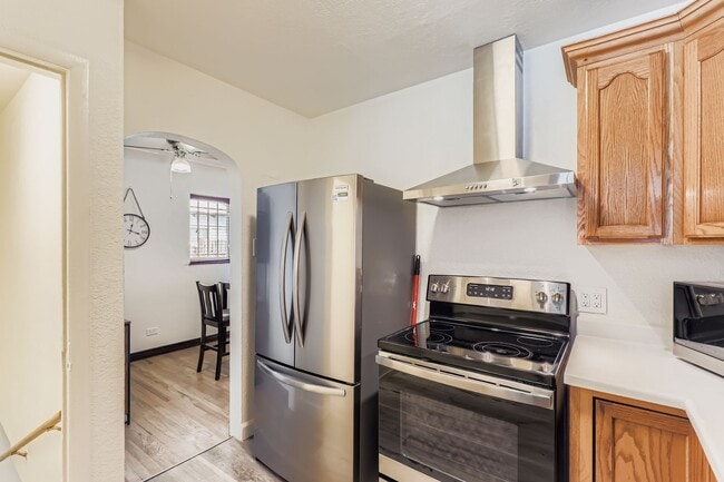 Cocina - 3540 Newport St