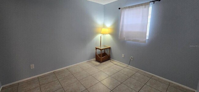 588 Fairways Ln Unidad E201