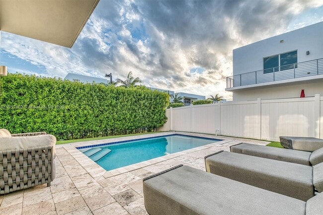 Photo - 7446 NW 99th Ct