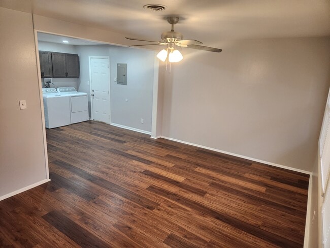 Photo - 4235 Wolf Rd