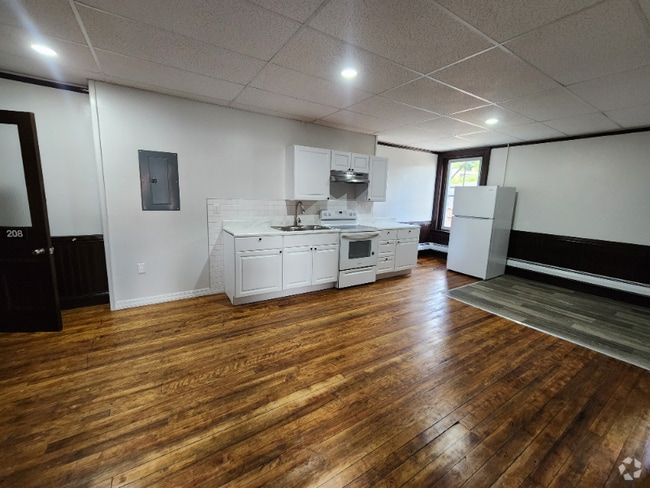 Building Photo - 18 Langdon St Rental