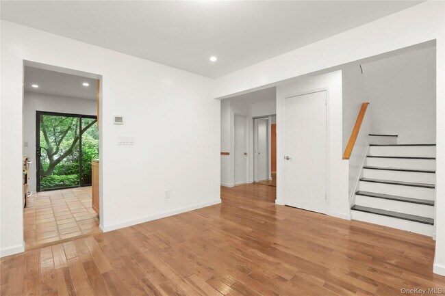 Photo - 41 Rambling Brook Rd