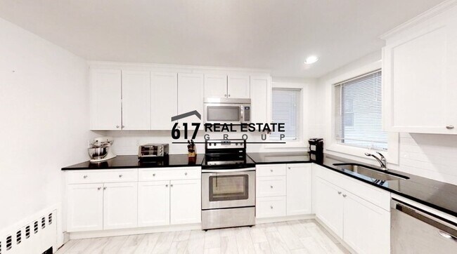 Photo - 39 St Paul St Unit 2