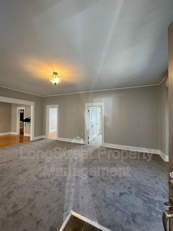 Photo - 129 NW 11th St